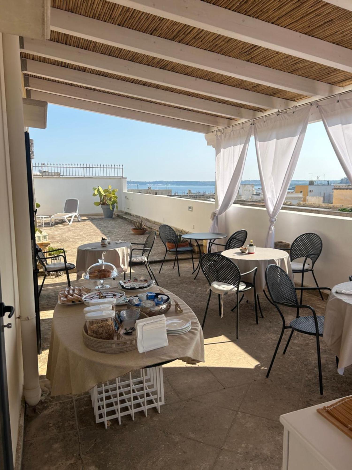 Bed and Breakfast Palazzo Angelelli Gallipoli Exterior foto
