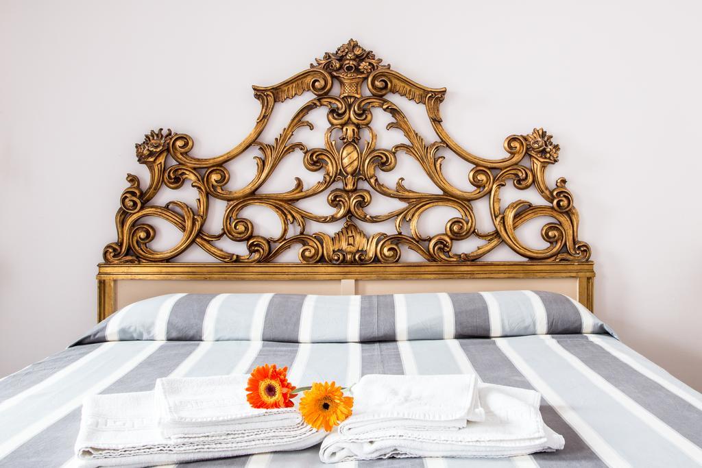 Bed and Breakfast Palazzo Angelelli Gallipoli Exterior foto